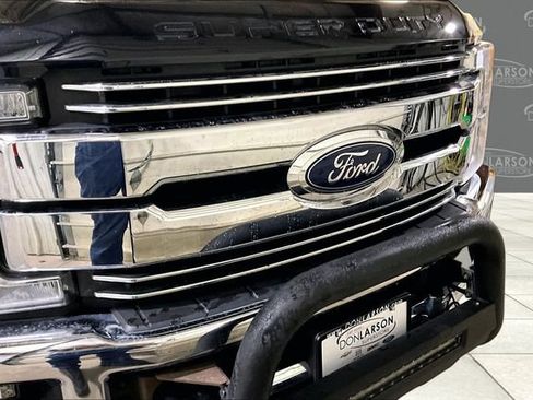 Used 2019 Ford F250 Lariat w/ Lariat Ultimate Package AWD/4WD image 11
