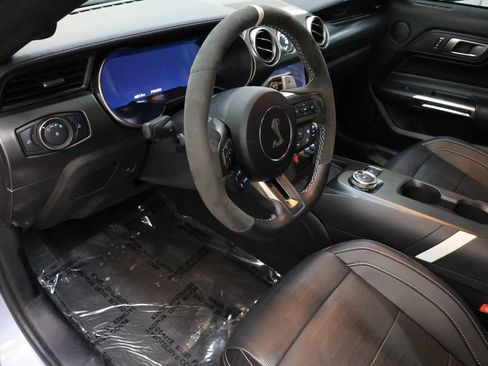 Used 2022 Ford Mustang Shelby GT500 w/ Technology Package RWD image 83