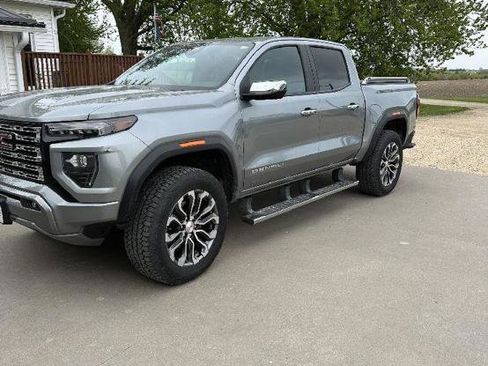 Used 2023 GMC Canyon Denali AWD/4WD image 6