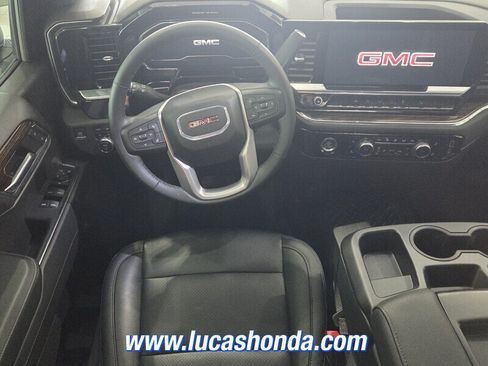 Used 2024 GMC Sierra 1500 Elevation w/ X31 Off-Road Package AWD/4WD image 9