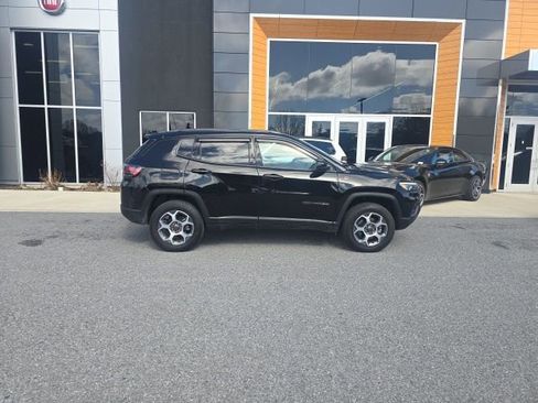 Certified 2022 Jeep Compass Trailhawk w/ Trailhawk Elite Group image 7