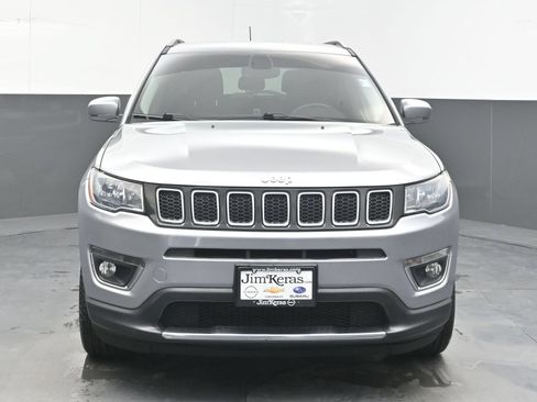 Used 2019 Jeep Compass Limited AWD/4WD image 2