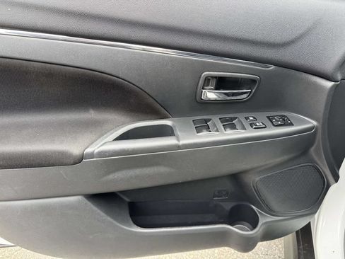 Used 2021 Mitsubishi Outlander Sport ES AWD/4WD image 19
