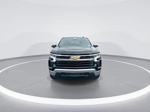 Used 2023 Chevrolet Silverado 1500 LT AWD/4WD image 3
