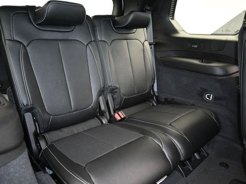 Used 2024 Jeep Grand Cherokee L Overland image 32