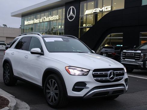Used 2024 Mercedes-Benz GLE 350 4MATIC image 3