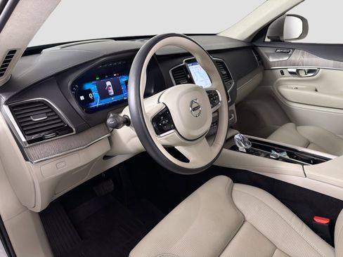 Certified 2023 Volvo XC90 B6 Ultimate w/ Lounge Package image 10