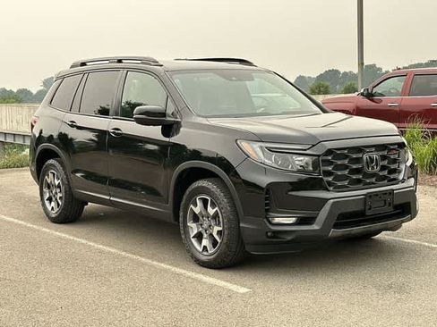 Used 2022 Honda Passport TrailSport image 32