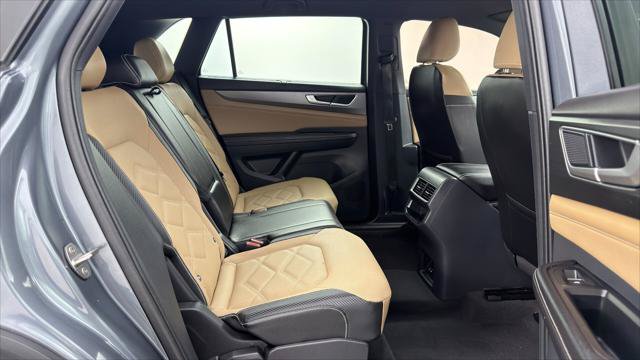 Used 2024 Volkswagen Atlas Cross Sport SE FWD image 18