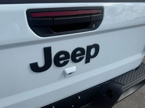 New 2026 Jeep Gladiator Sport image 34