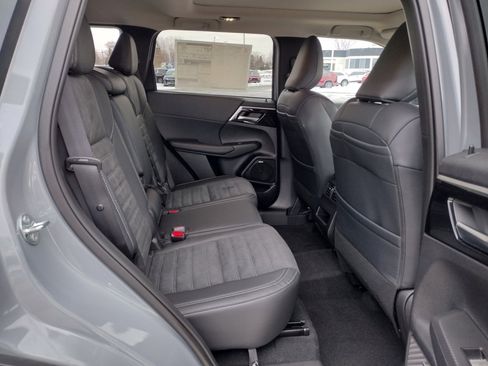 New 2026 Mitsubishi Outlander Trail Edition image 12