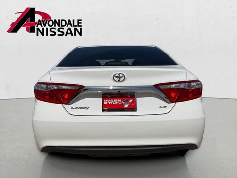 Used 2015 Toyota Camry LE FWD image 4