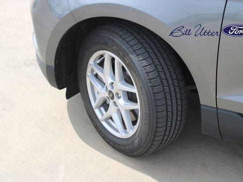 Used 2024 Ford Edge SEL AWD/4WD image 9