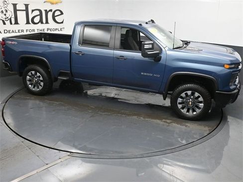 Used 2024 Chevrolet Silverado 2500 Custom w/ Custom Convenience Package image 37