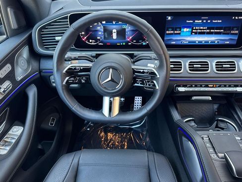 Certified 2025 Mercedes-Benz GLS 580 4MATIC image 34