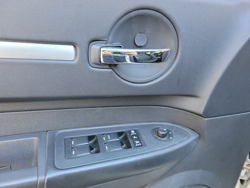 Used 2009 Dodge Charger SE image 17