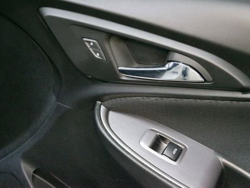 Used 2023 Chevrolet Malibu LT FWD image 9