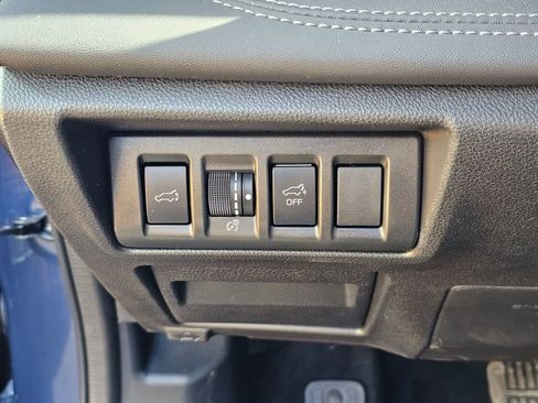 Used 2023 Subaru Outback Limited AWD/4WD image 25