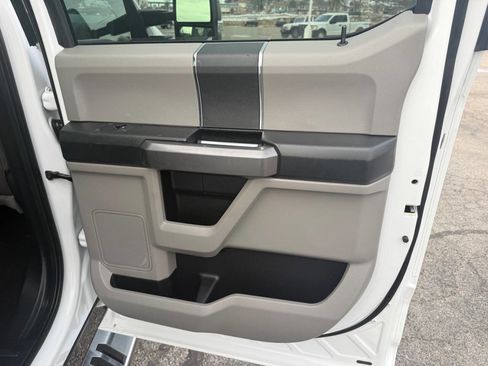 Used 2019 Ford F250 XLT w/ XLT Value Package image 32