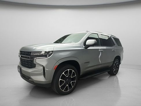 Used 2024 Chevrolet Tahoe RST w/ Sport Performance Package image 2