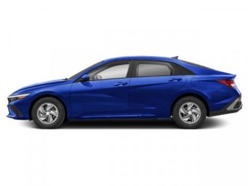 New 2026 Hyundai Elantra SE image 3