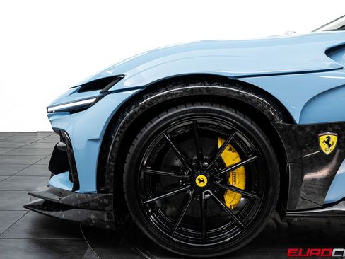 Used 2025 Ferrari Purosangue AWD/4WD image 20