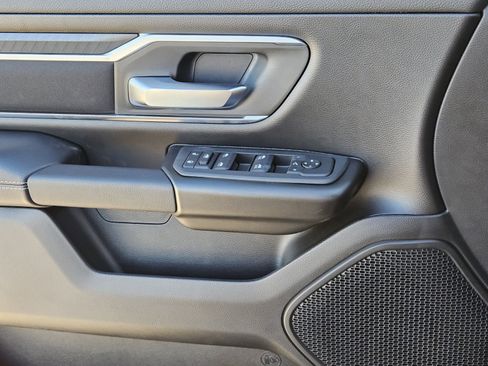 New 2026 RAM 1500 4x4 Crew Cab image 25