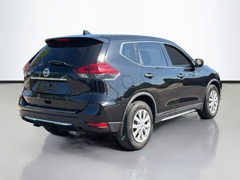 Used 2017 Nissan Rogue S FWD image 5