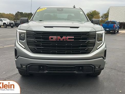 Used 2023 GMC Sierra 1500 Elevation image 2