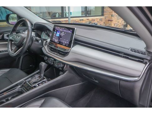 Used 2022 Jeep Compass Limited w/ Sun and Sound Group image 13