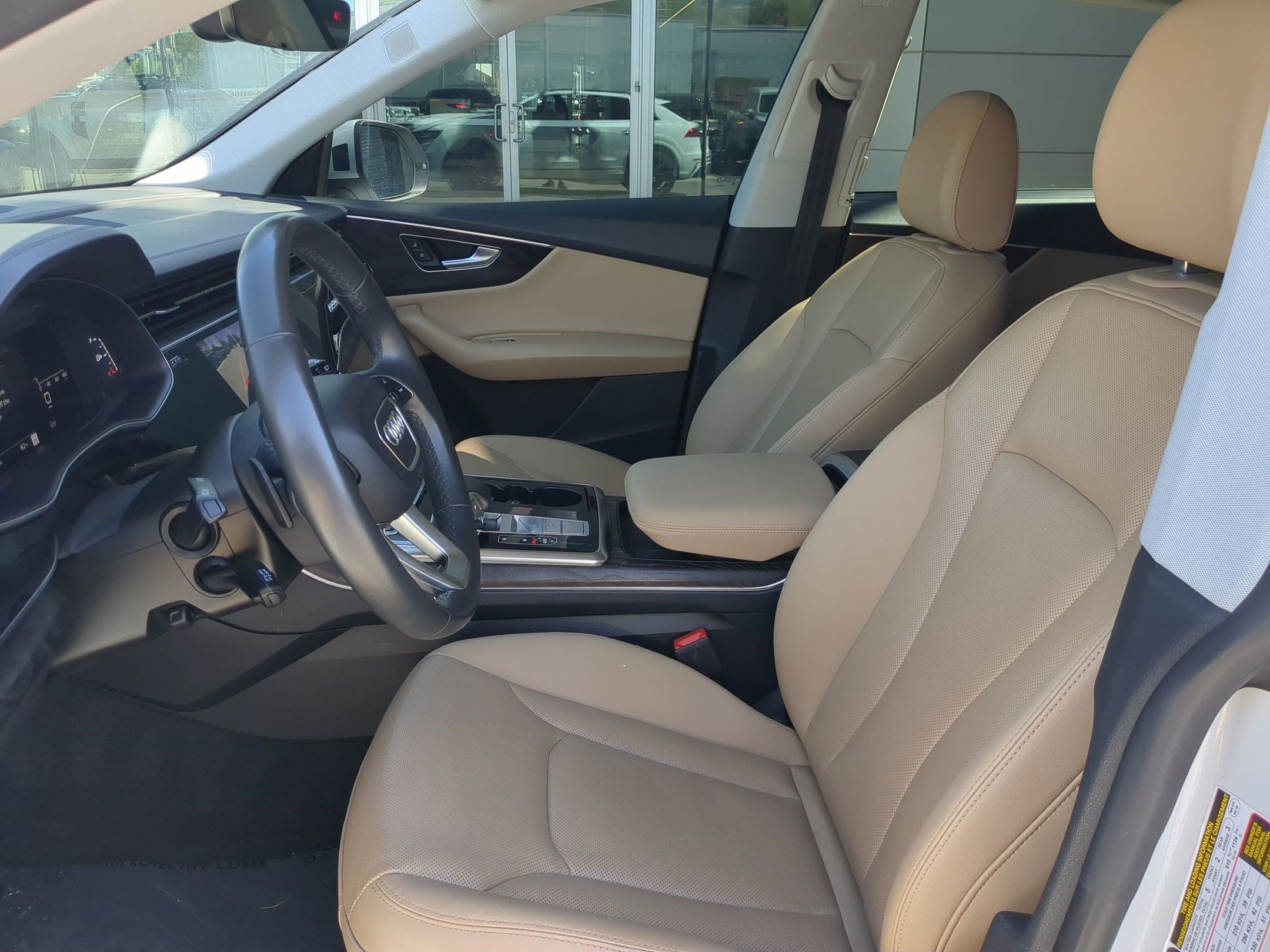 Used 2021 Audi Q8 Prestige AWD/4WD image 28