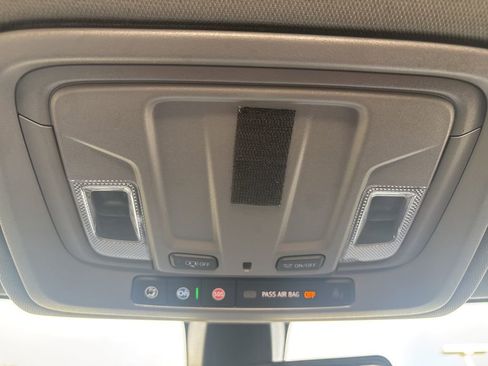 Used 2022 Chevrolet Silverado 1500 RST image 32