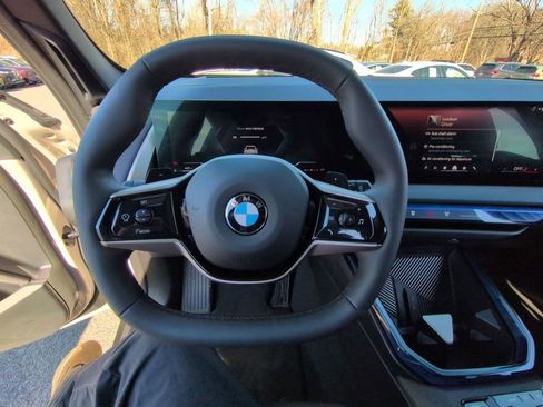 Used 2025 BMW X3 xDrive30i w/ Premium Package image 9