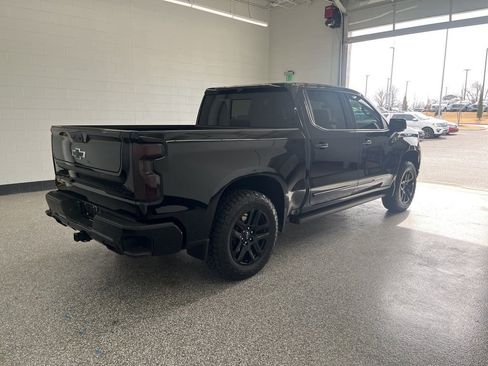 Used 2024 Chevrolet Silverado 1500 High Country w/ Midnight Edition image 7