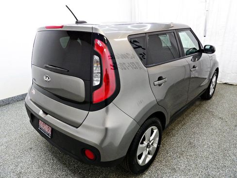 Used 2017 Kia Soul FWD image 6