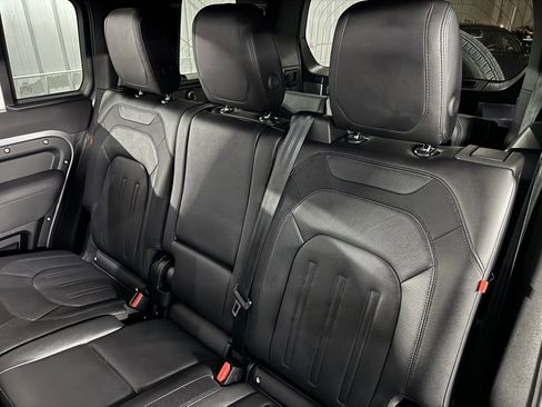 Used 2022 Land Rover Defender 110 X-Dynamic SE image 44