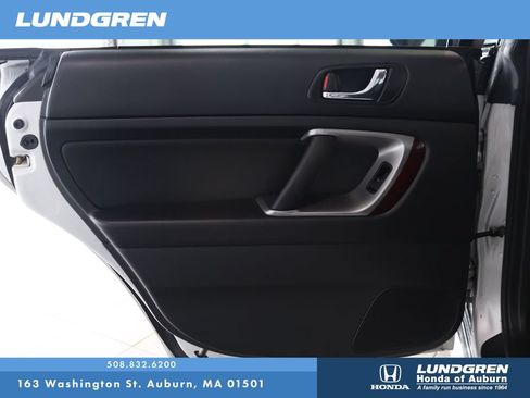 Used 2007 Subaru Legacy 2.5i Limited AWD/4WD image 13