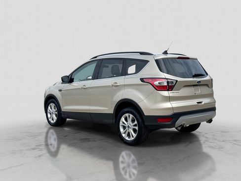 Used 2018 Ford Escape SE w/ SE Sync 3 Package FWD image 5
