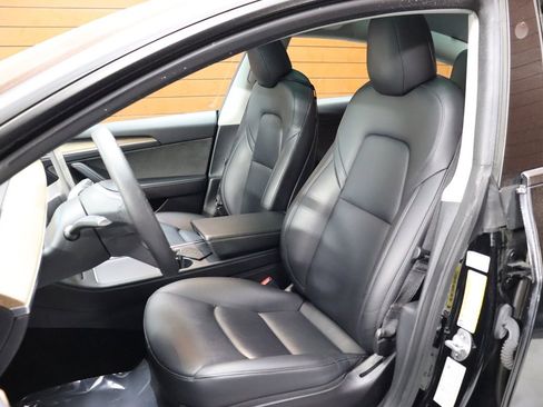 Used 2023 Tesla Model 3 Standard Range RWD image 32