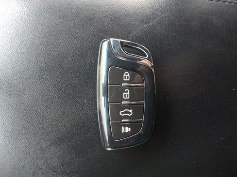Used 2016 Lincoln MKX Reserve w/ Luxury Package FWD image 32