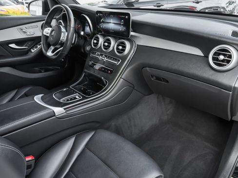 Used 2022 Mercedes-Benz GLC 300 image 41