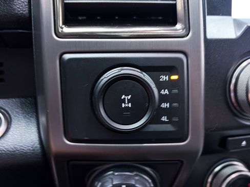 Used 2018 Ford F150 Raptor w/ Equipment Group 802A Luxury AWD/4WD image 29