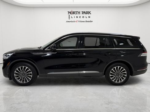 Used 2022 Lincoln Aviator Reserve w/ Equipment Group 201A RWD image 2