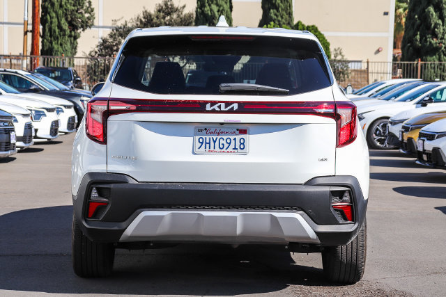 Used 2024 Kia Seltos LX AWD/4WD image 8