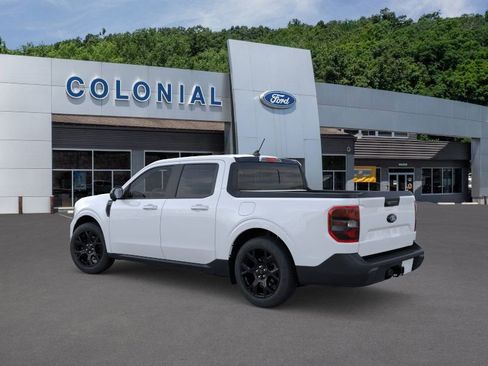 New 2025 Ford Maverick Lariat w/ Black Appearance Package image 4