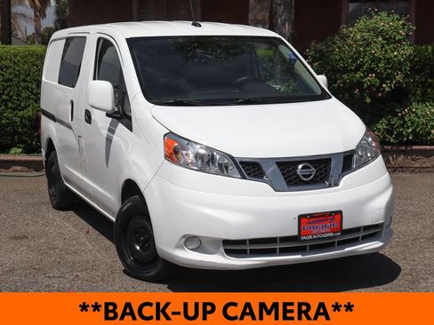 Used 2020 Nissan NV200 SV w/ Sliding Glass Door Package FWD image 2