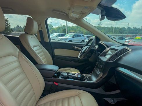 Used 2020 Ford Edge SEL w/ Convenience Package FWD image 22