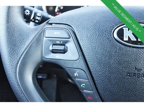 Used 2017 Kia Forte LX image 20