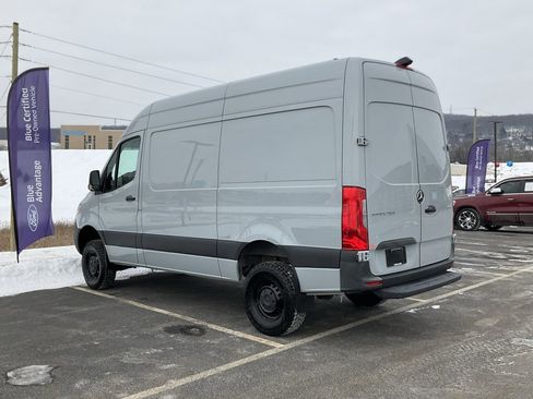 Used 2023 Mercedes-Benz Sprinter 144 Cargo image 27