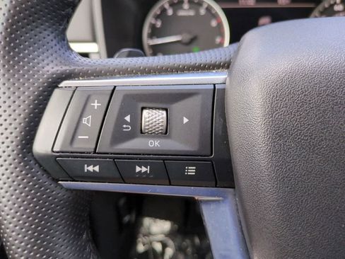 Used 2025 Mitsubishi Outlander SE FWD image 25